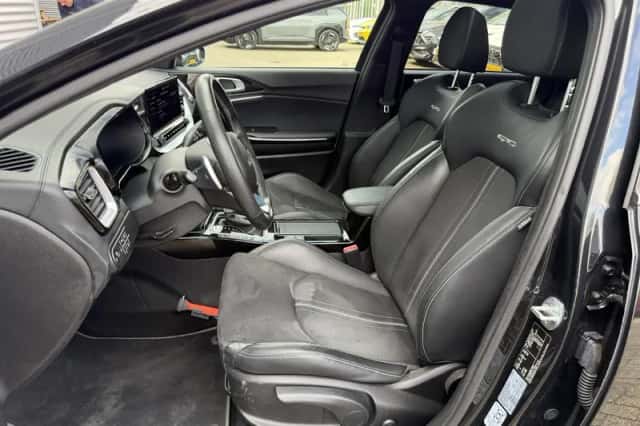 Kia Ceed (2023) thumbnail 9