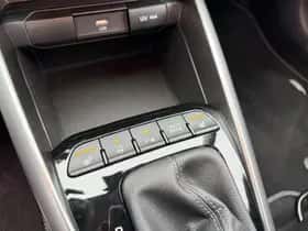 Kia Stonic (2025) thumbnail 24