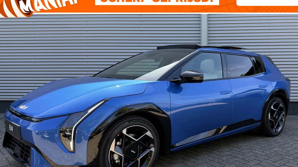 Kia EV4 (2026) — foto 1