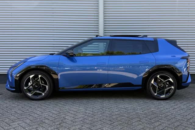 Kia EV4 (2026) thumbnail 2