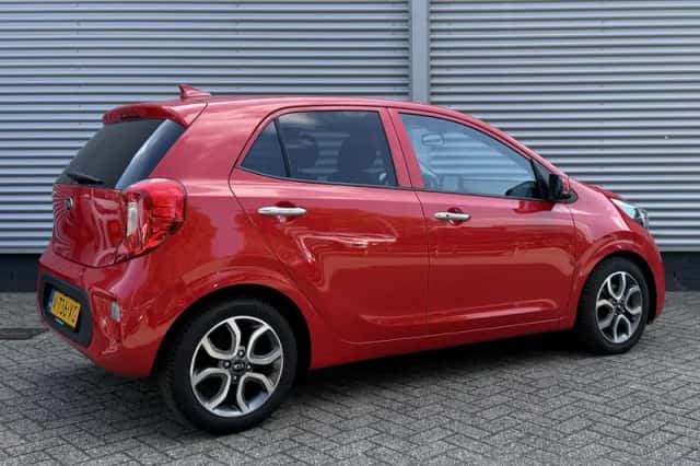 Kia Picanto (2022) thumbnail 5