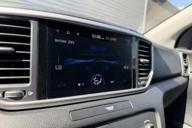Kia Sportage (2021) thumbnail 25