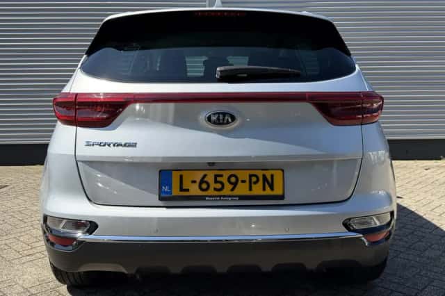 Kia Sportage (2021) thumbnail 4