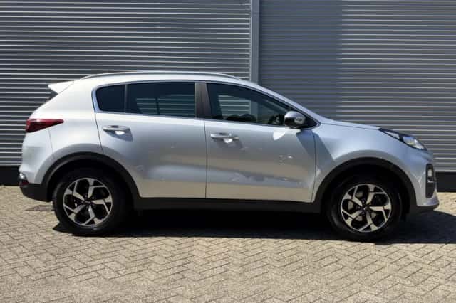 Kia Sportage (2021) thumbnail 6
