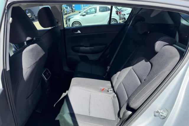 Kia Sportage (2021) thumbnail 10