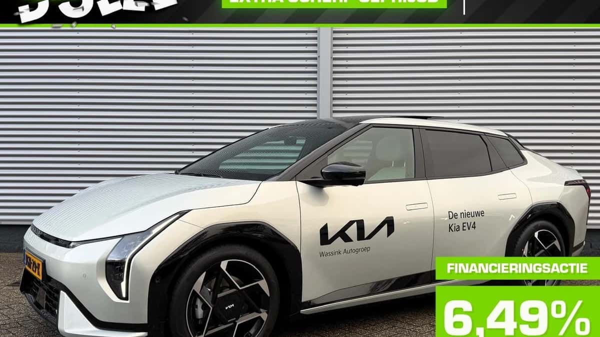 Kia EV4 (2025) — foto 1