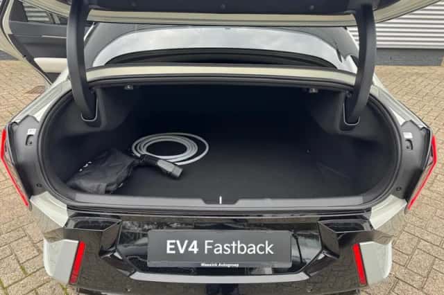 Kia EV4 (2025) thumbnail 12