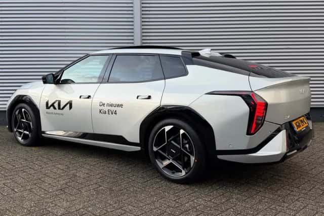 Kia EV4 (2025) thumbnail 4