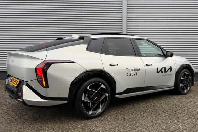 Kia EV4 (2025) thumbnail 6