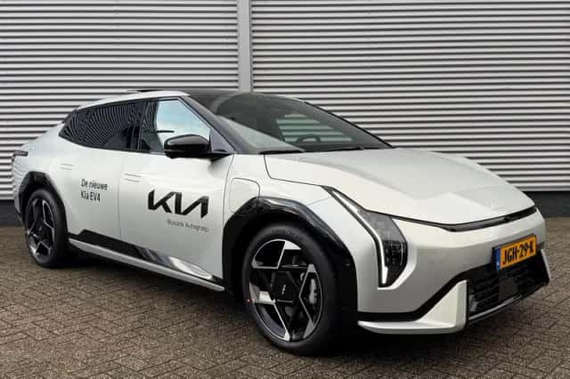 Kia EV4 (2025) thumbnail 8