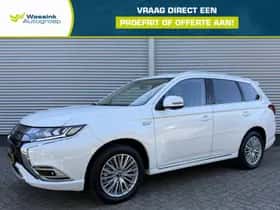 Mitsubishi Outlander (2020) thumbnail 1