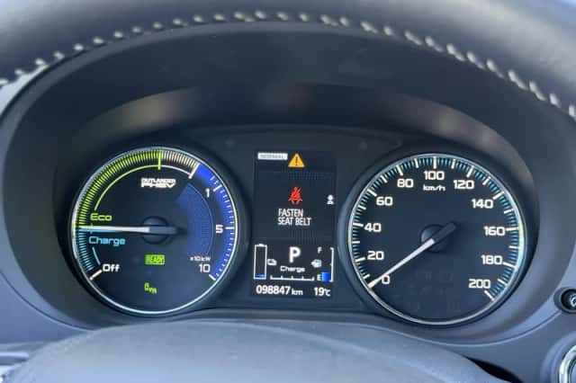 Mitsubishi Outlander (2020) thumbnail 16
