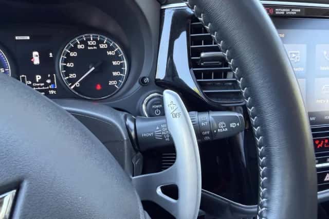Mitsubishi Outlander (2020) thumbnail 22