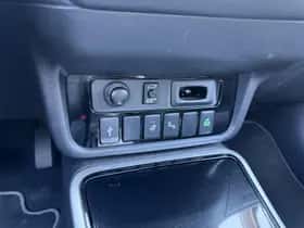 Mitsubishi Outlander (2020) thumbnail 27