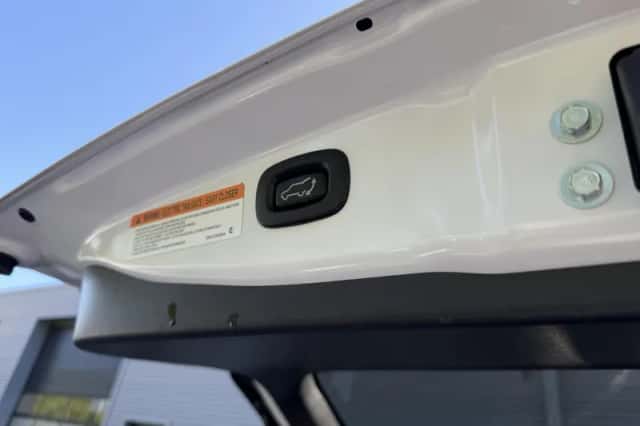 Mitsubishi Outlander (2020) thumbnail 29