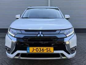 Mitsubishi Outlander (2020) thumbnail 8