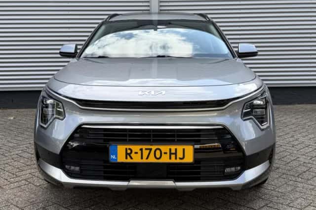 Kia Niro (2022) thumbnail 3