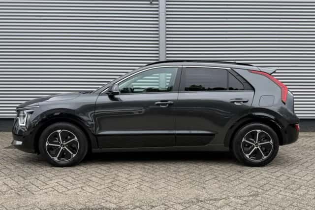 Kia Niro (2024) thumbnail 2