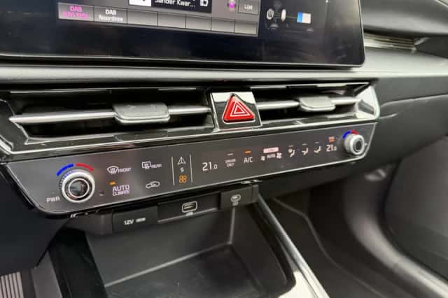 Kia Niro (2024) thumbnail 23