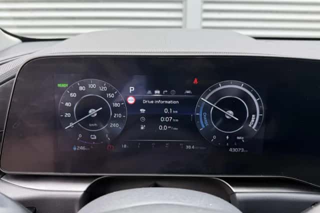 Kia Niro EV (2024) thumbnail 15