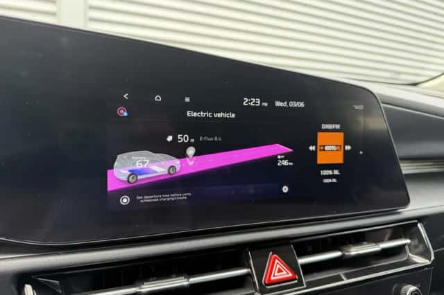 Kia Niro EV (2024) thumbnail 22