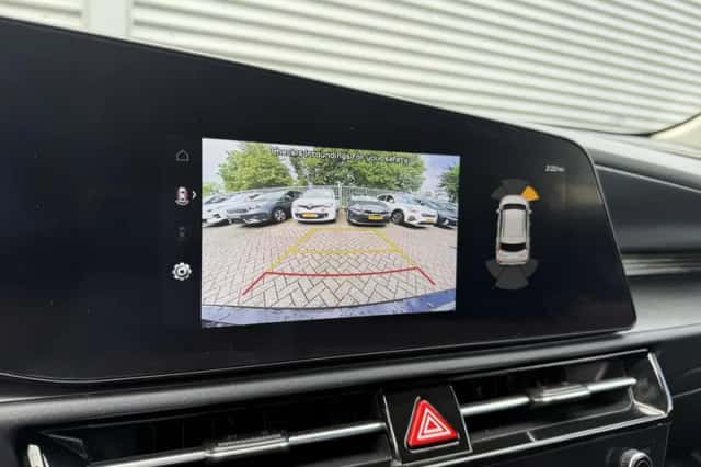 Kia Niro EV (2024) thumbnail 23