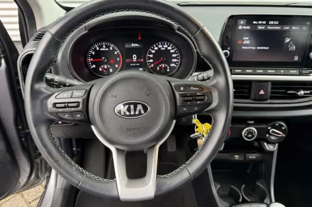 Kia Picanto (2021) thumbnail 11