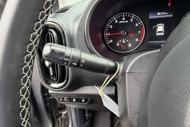 Kia Picanto (2021) thumbnail 19