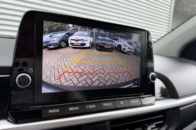 Kia Picanto (2021) thumbnail 21