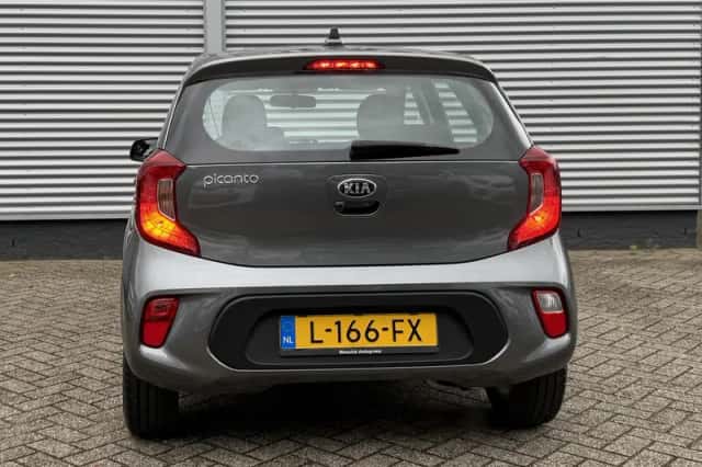 Kia Picanto (2021) thumbnail 4
