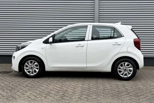 Kia Picanto (2020) thumbnail 2