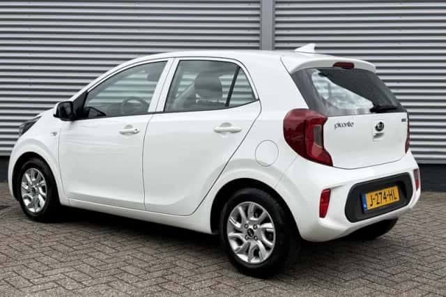 Kia Picanto (2020) thumbnail 3