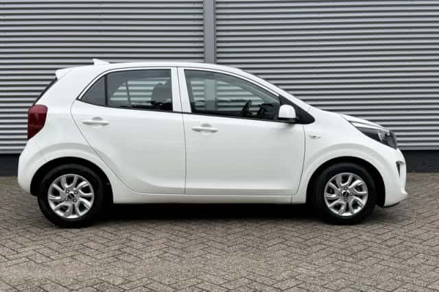 Kia Picanto (2020) thumbnail 6