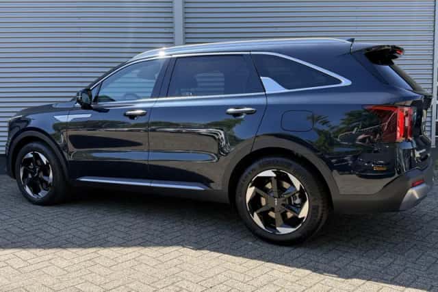 Kia Sorento (2026) thumbnail 3