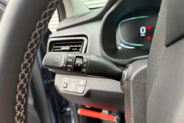 Kia Stonic (2025) thumbnail 17
