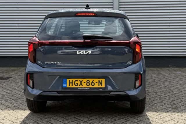 Kia Picanto (2025) thumbnail 4