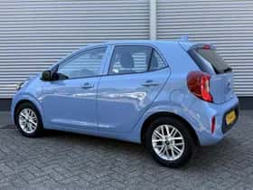 Kia Picanto (2022) thumbnail 3
