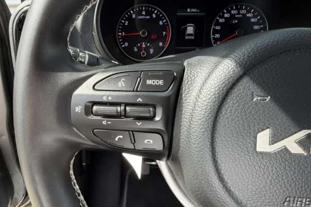 Kia Picanto (2023) thumbnail 15