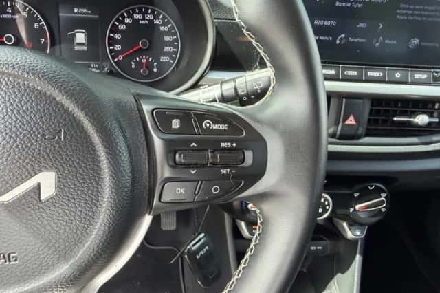 Kia Picanto (2023) thumbnail 16
