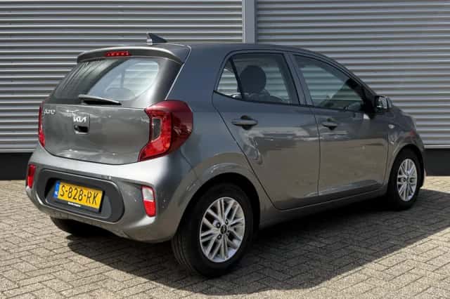 Kia Picanto (2023) thumbnail 6