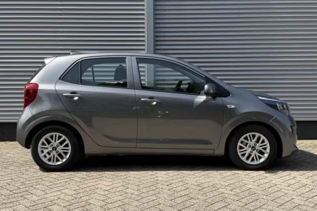 Kia Picanto (2023) thumbnail 6