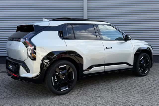 Kia EV3 (2026) thumbnail 5