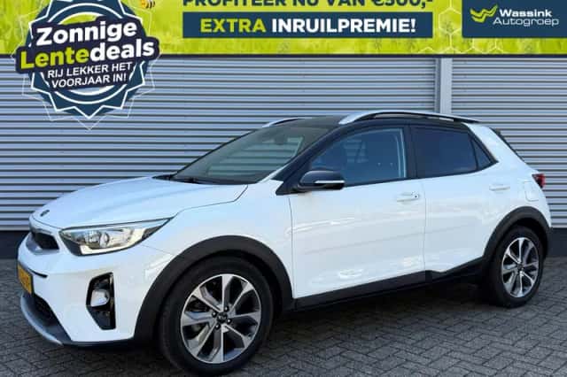 Kia Stonic (2020) thumbnail 1