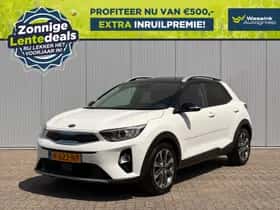 Kia Stonic (2020) thumbnail 2