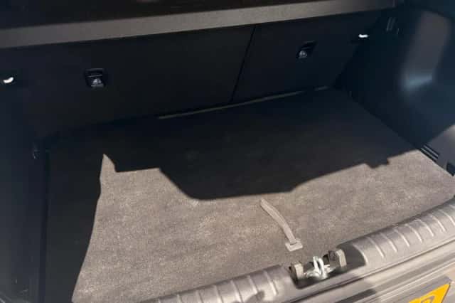 Kia Stonic (2020) thumbnail 11
