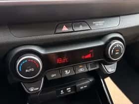 Kia Stonic (2020) thumbnail 31