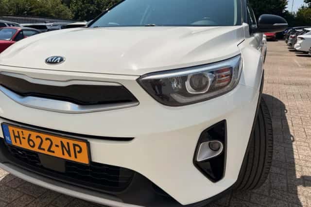 Kia Stonic (2020) thumbnail 37