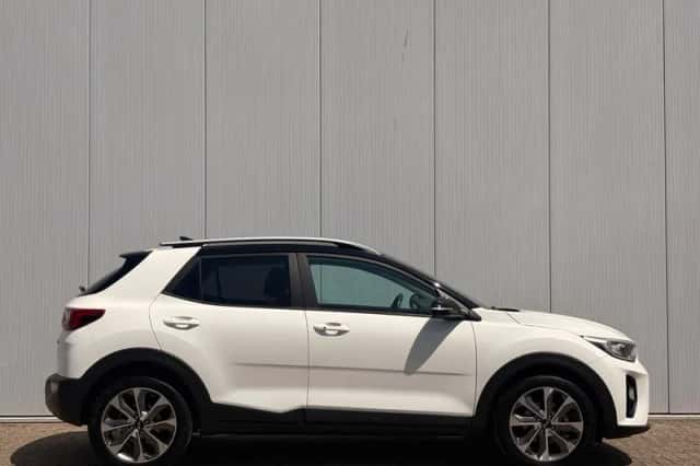 Kia Stonic (2020) thumbnail 6