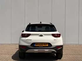 Kia Stonic (2020) thumbnail 8