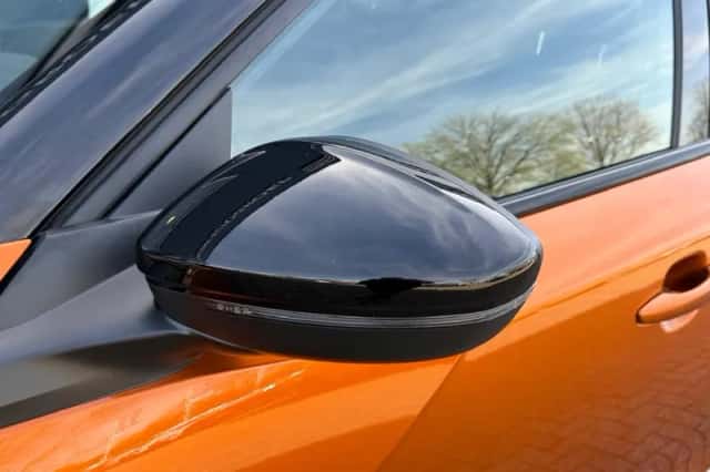 Peugeot 2008 (2021) thumbnail 11
